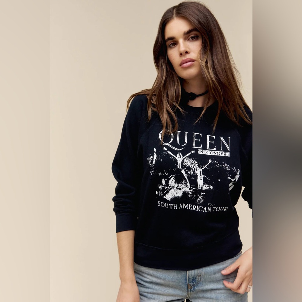 NWT DAYDREAMER QUEEN SOUTH AMERICAN TOUR RAGLAN CREW